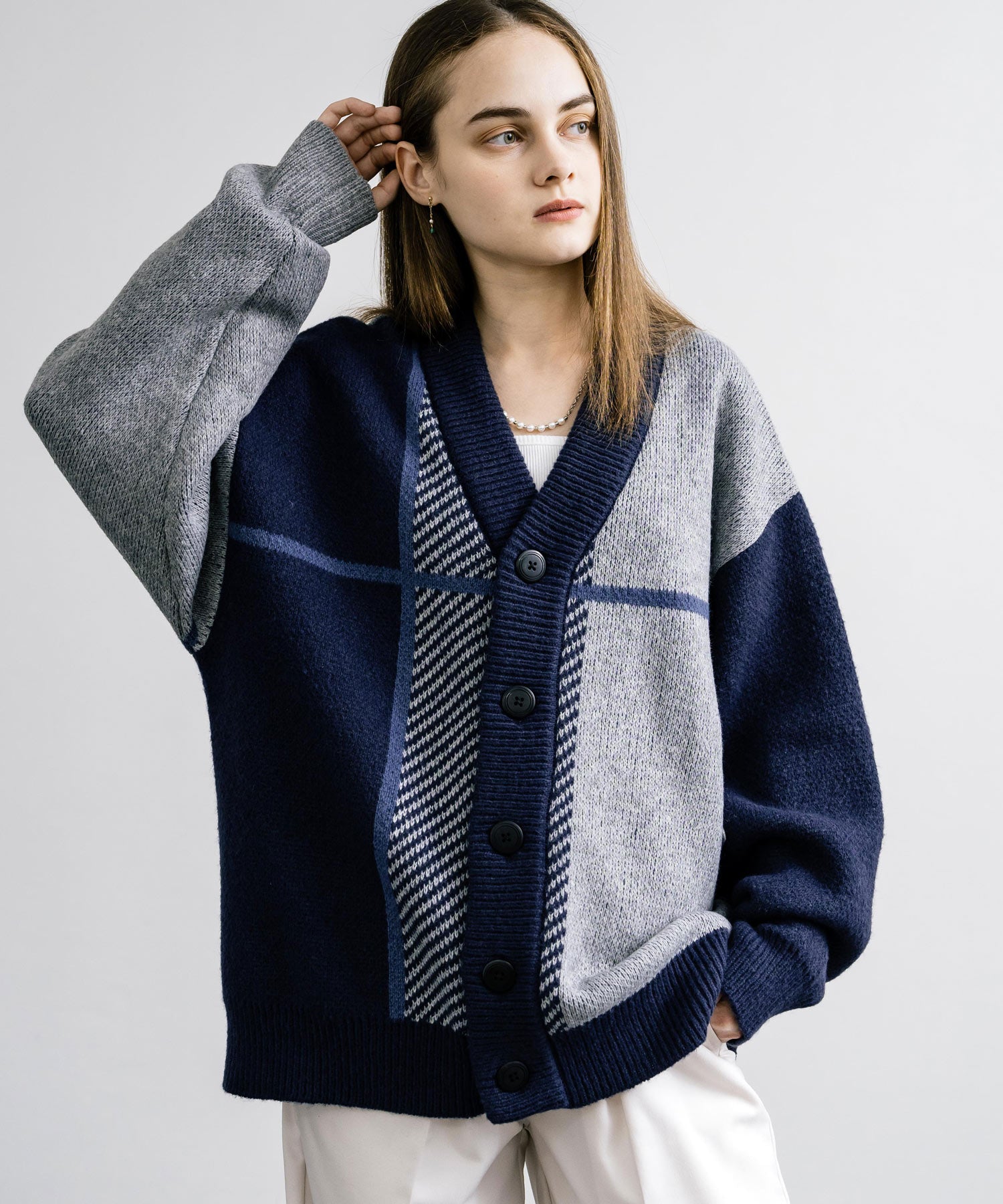 オーバーサイズ 7Gクロスチェック柄Vネックカーディガン – Rocky Monroe