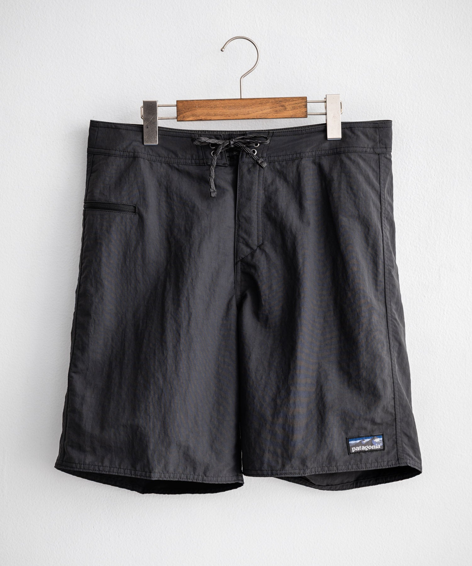 Patagonia パタゴニア M'S WAVEFARER BOARDSHORTS 19 IN 水陸両用