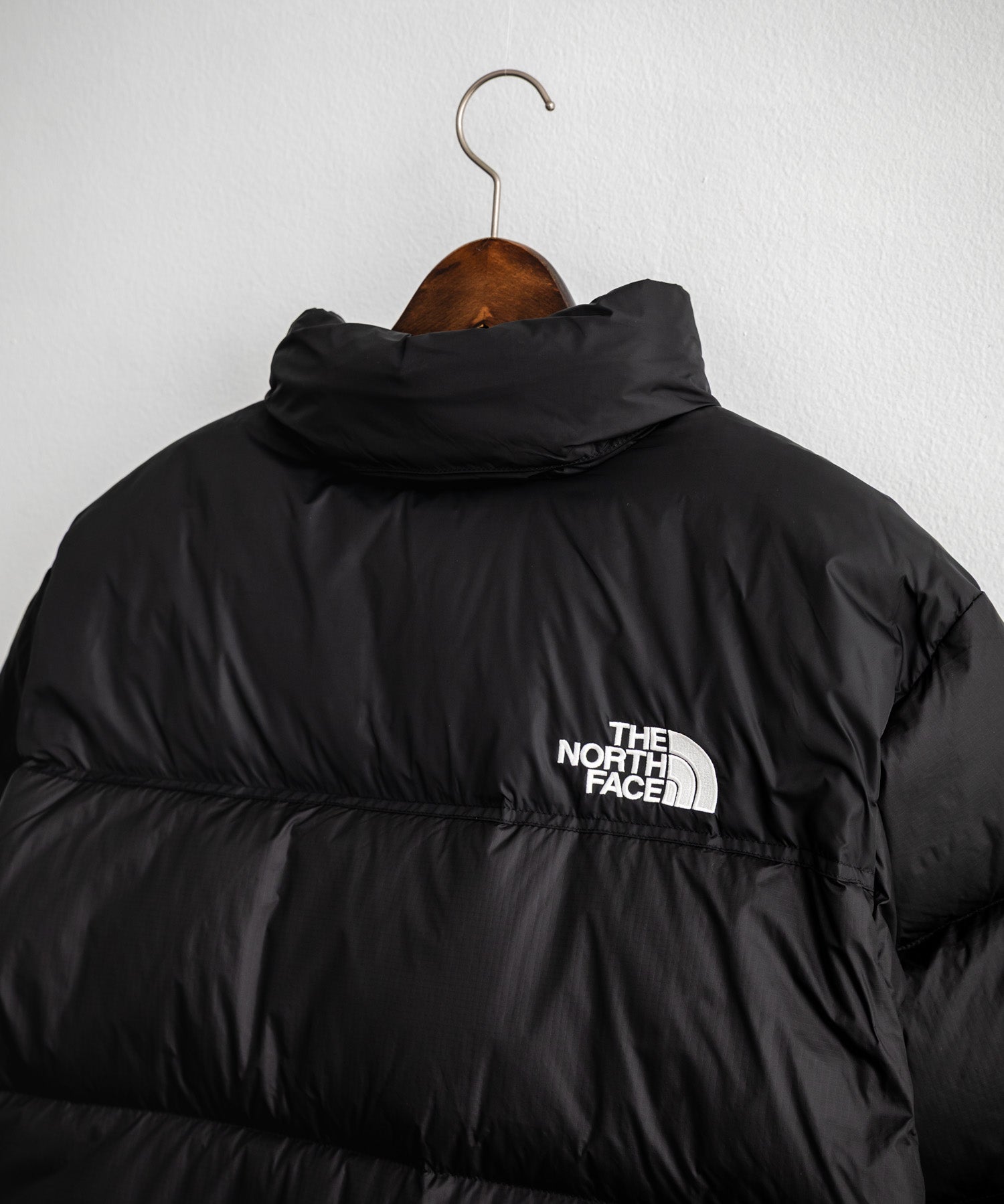 THE NORTH FACE M 1996 RETRO NUPTSE JACKET ザ・ノースフェイス ヌプシダウンジャケット 15352