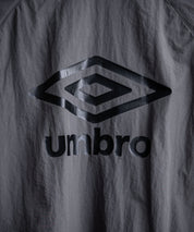 UMBRO アンブロ オーバーサイズパイピングナイロンジャケット/バックプリントトラックジャケット 16393【セットアップ可能】