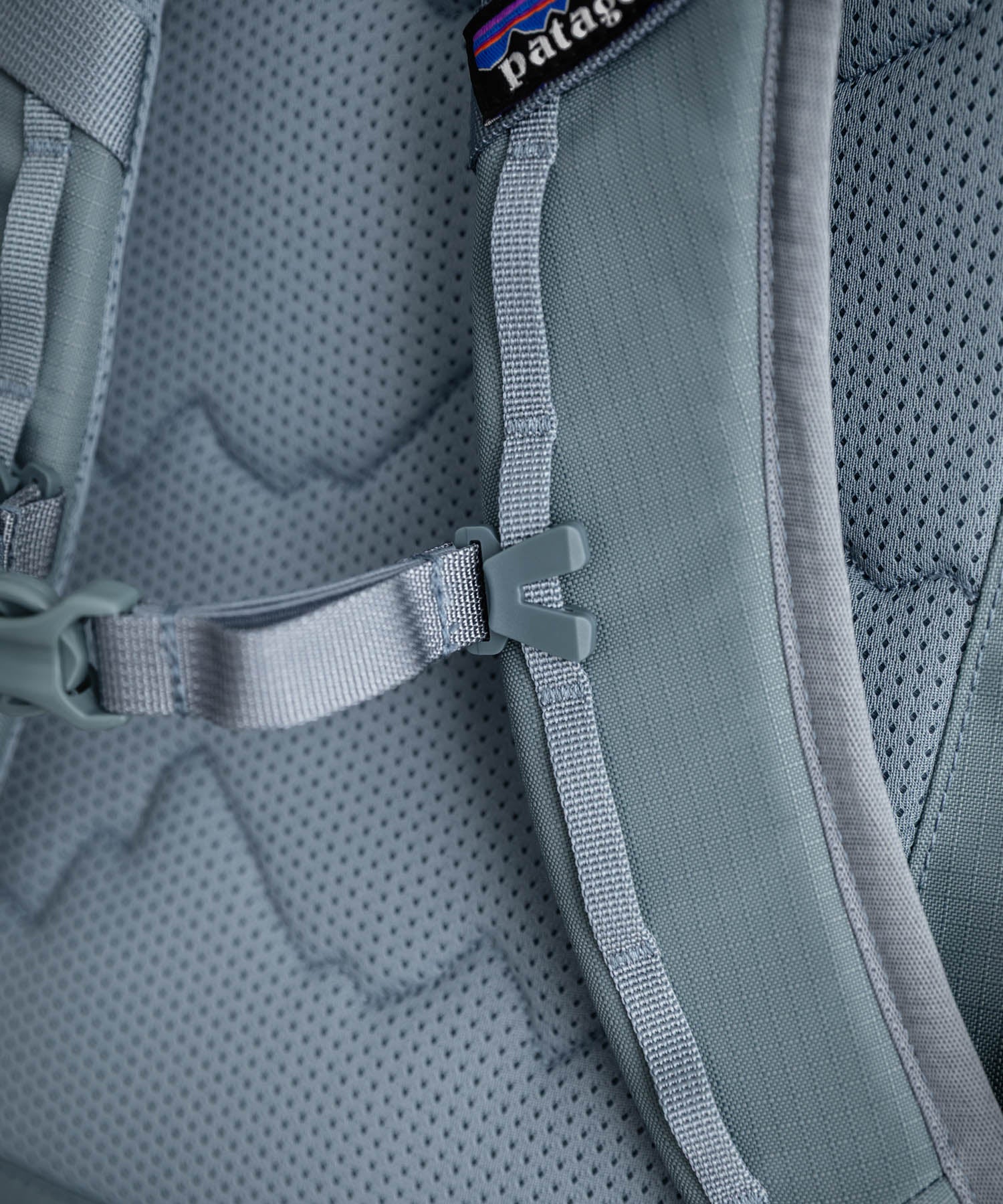 Patagonia パタゴニア REFUGIO DAY PACK 26L A4収納可能大容量リュック/バックパック 16148