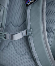 Patagonia パタゴニア REFUGIO DAY PACK 26L A4収納可能大容量リュック/バックパック 16148