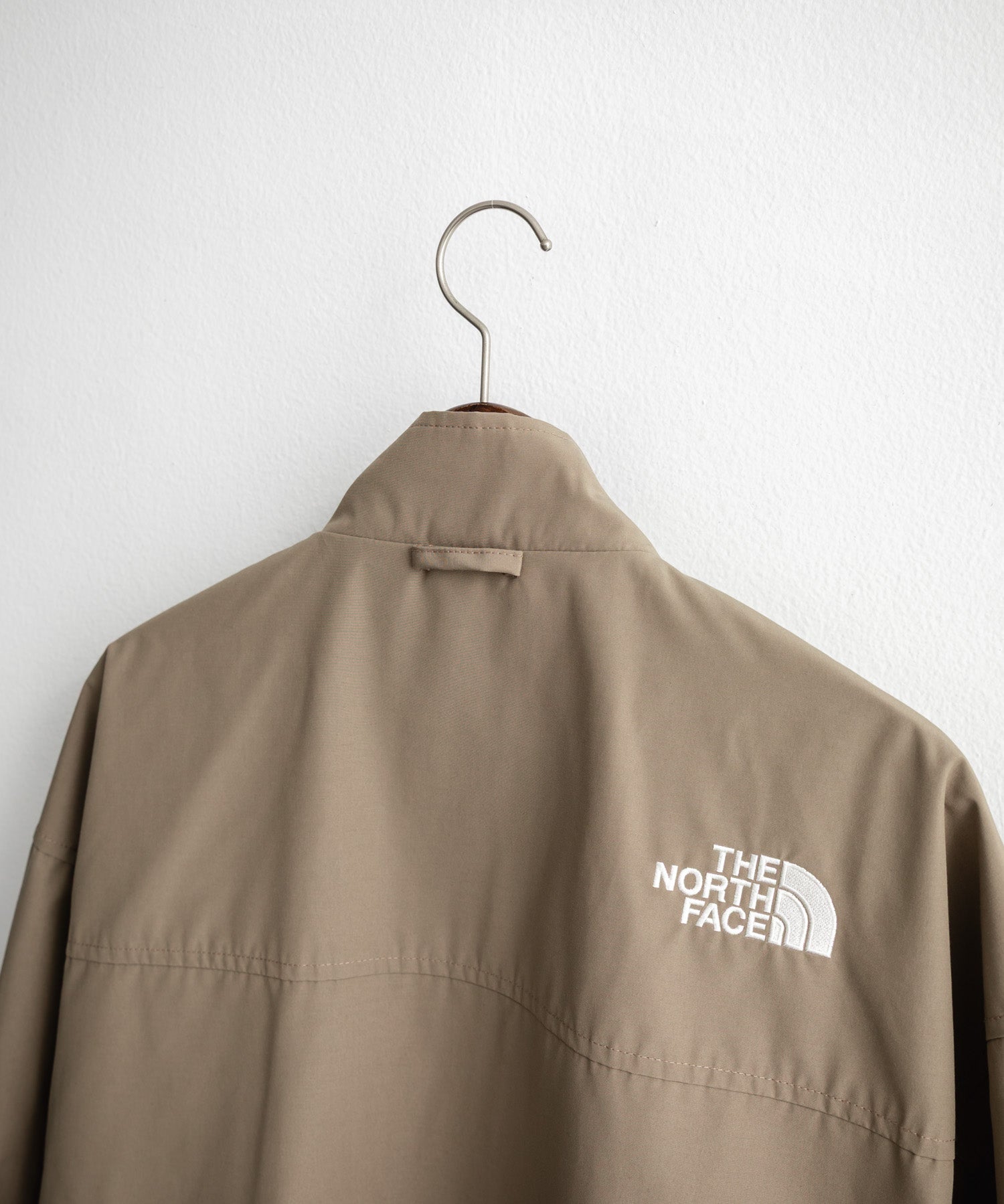 日本未展開モデル WHITE LABEL THE NORTH FACE NEILTON EX JACKET NEILTON EX JACKET オーバーサイズワンポイントロゴ刺繍ニールトンジャケット 15601