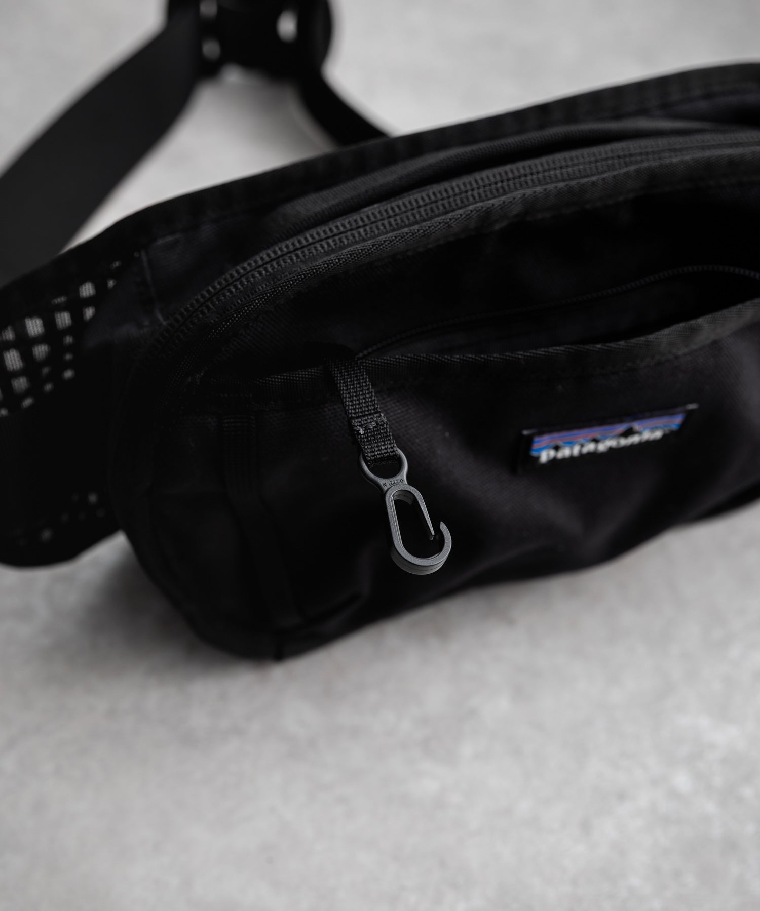 Patagonia FIELDSMITH HIP PACK ワンポイントロゴウエストポーチボディショルダー2WAYバッグ 16215
