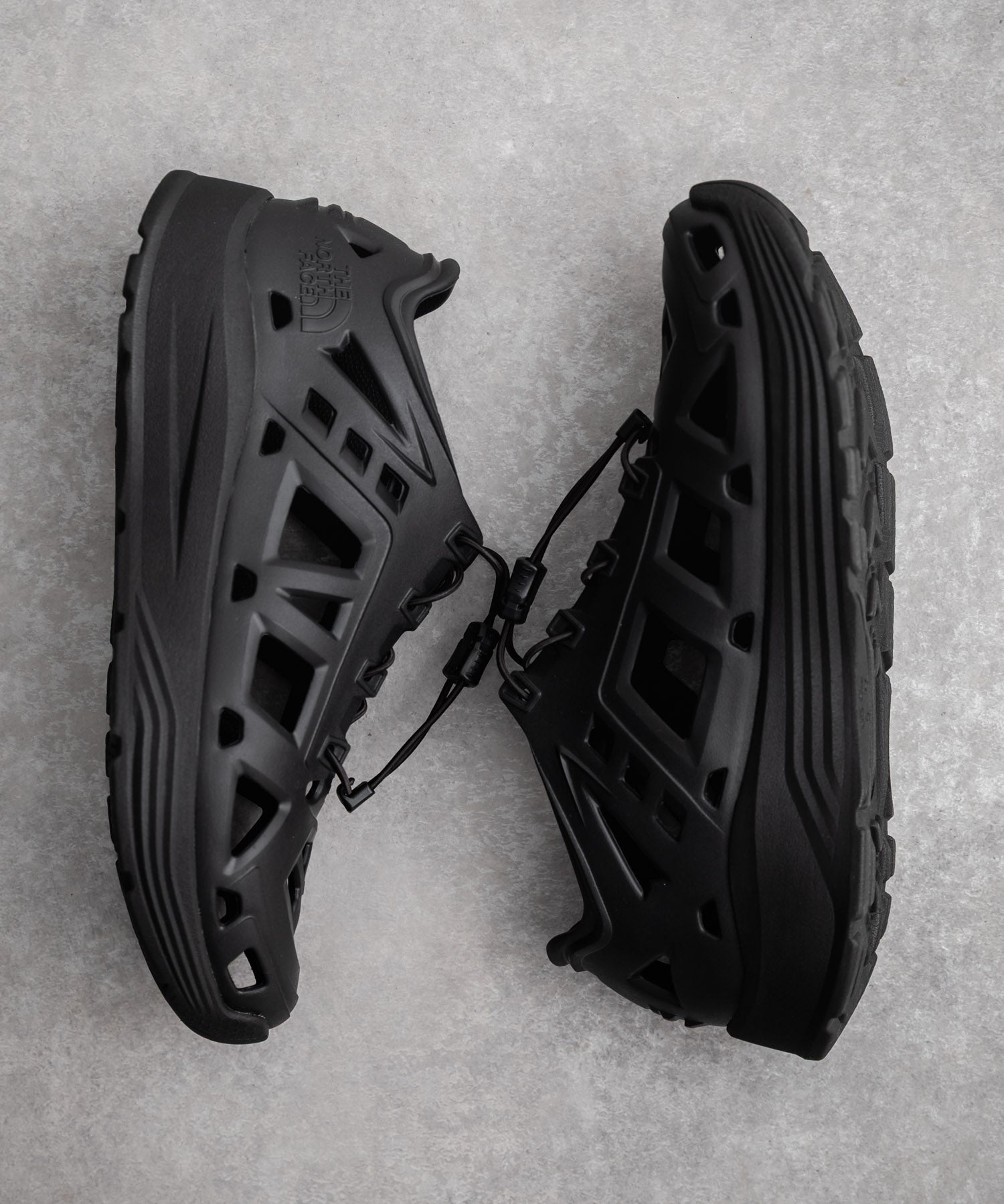 THE NORTH FACE WHITE LABEL RE-ACTIV SNEAKER スニーカースポーツサンダル 16165