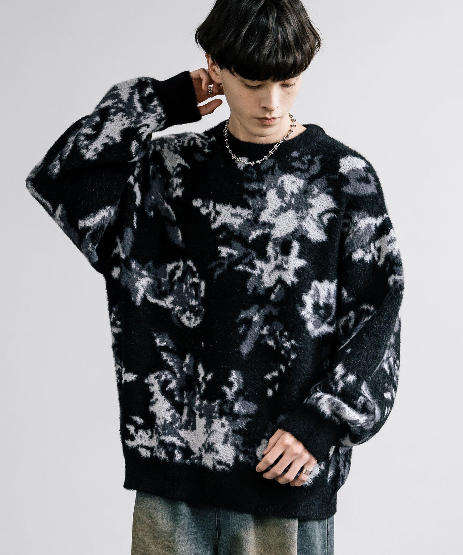 新色追加 フェザーヤーン オーバーサイズフラワー柄クルーネックニット 14031