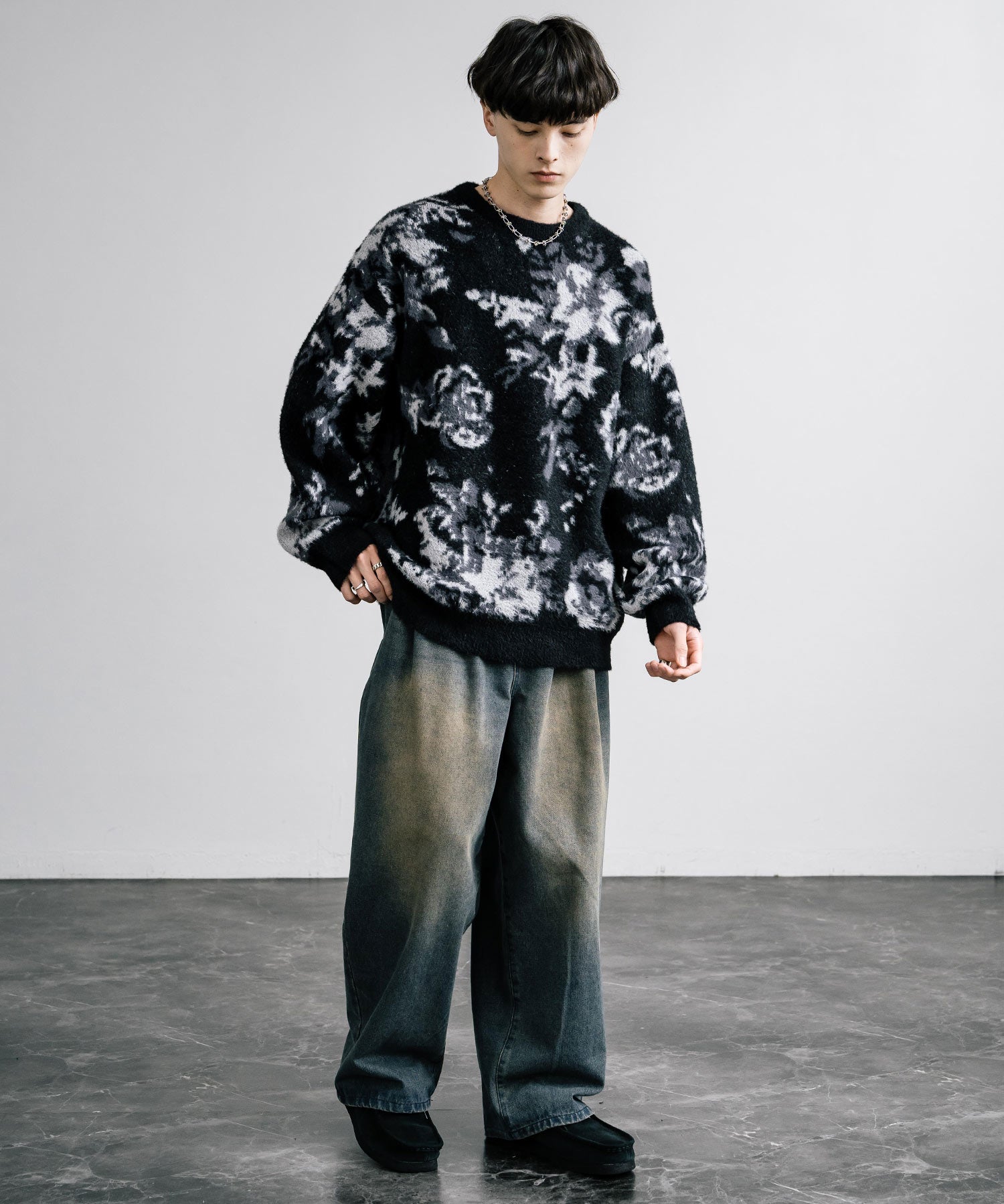 新色追加 フェザーヤーン オーバーサイズフラワー柄クルーネックニット 14031