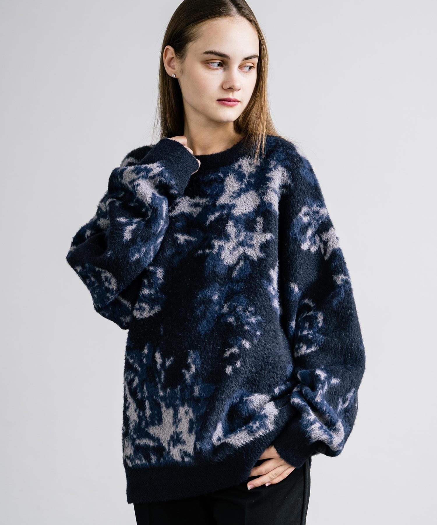 新色追加 フェザーヤーン オーバーサイズフラワー柄クルーネックニット 14031