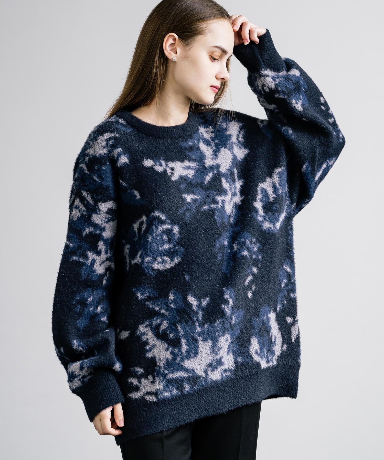 新色追加 フェザーヤーン オーバーサイズフラワー柄クルーネックニット 14031