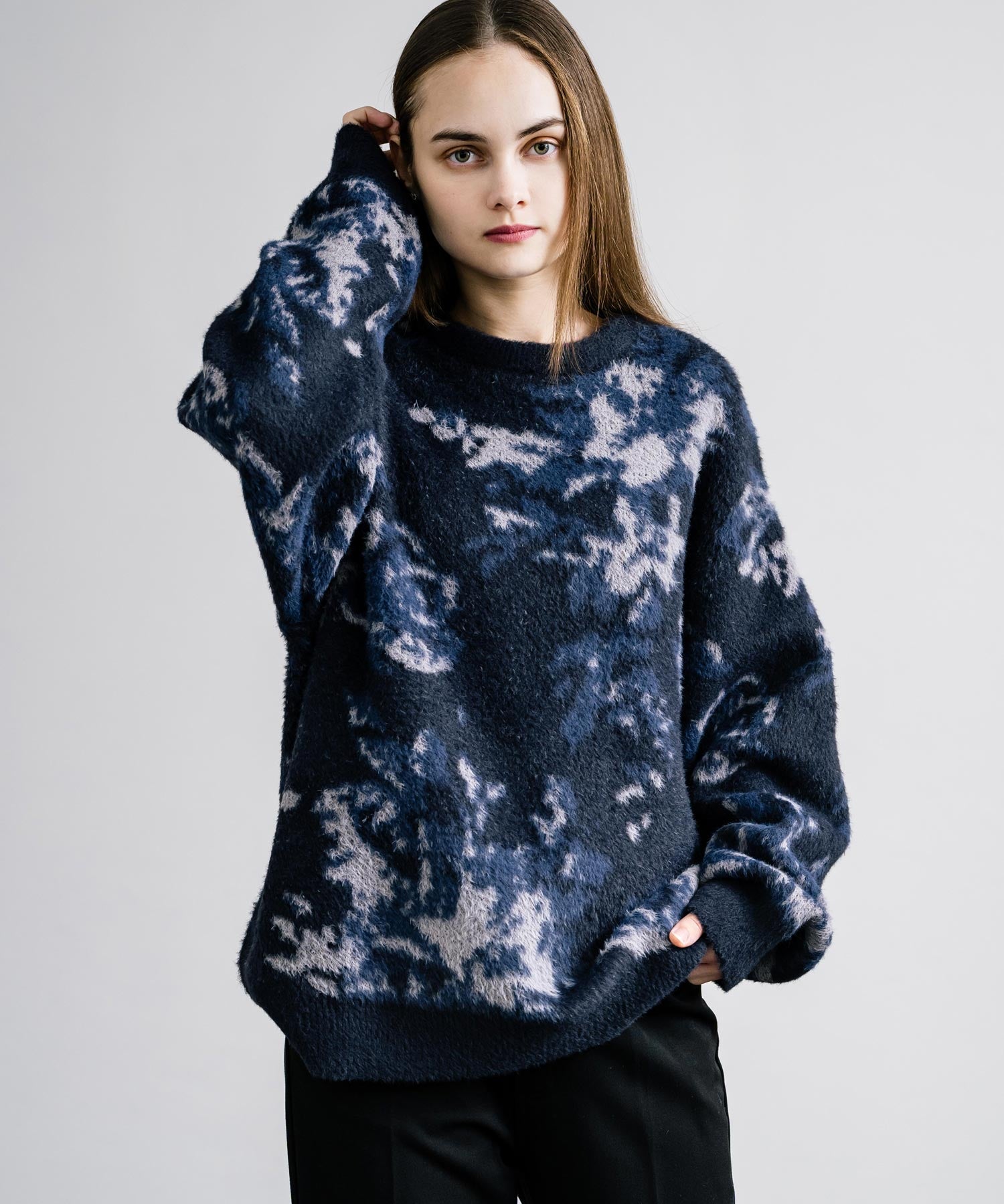 新色追加 フェザーヤーン オーバーサイズフラワー柄クルーネックニット 14031