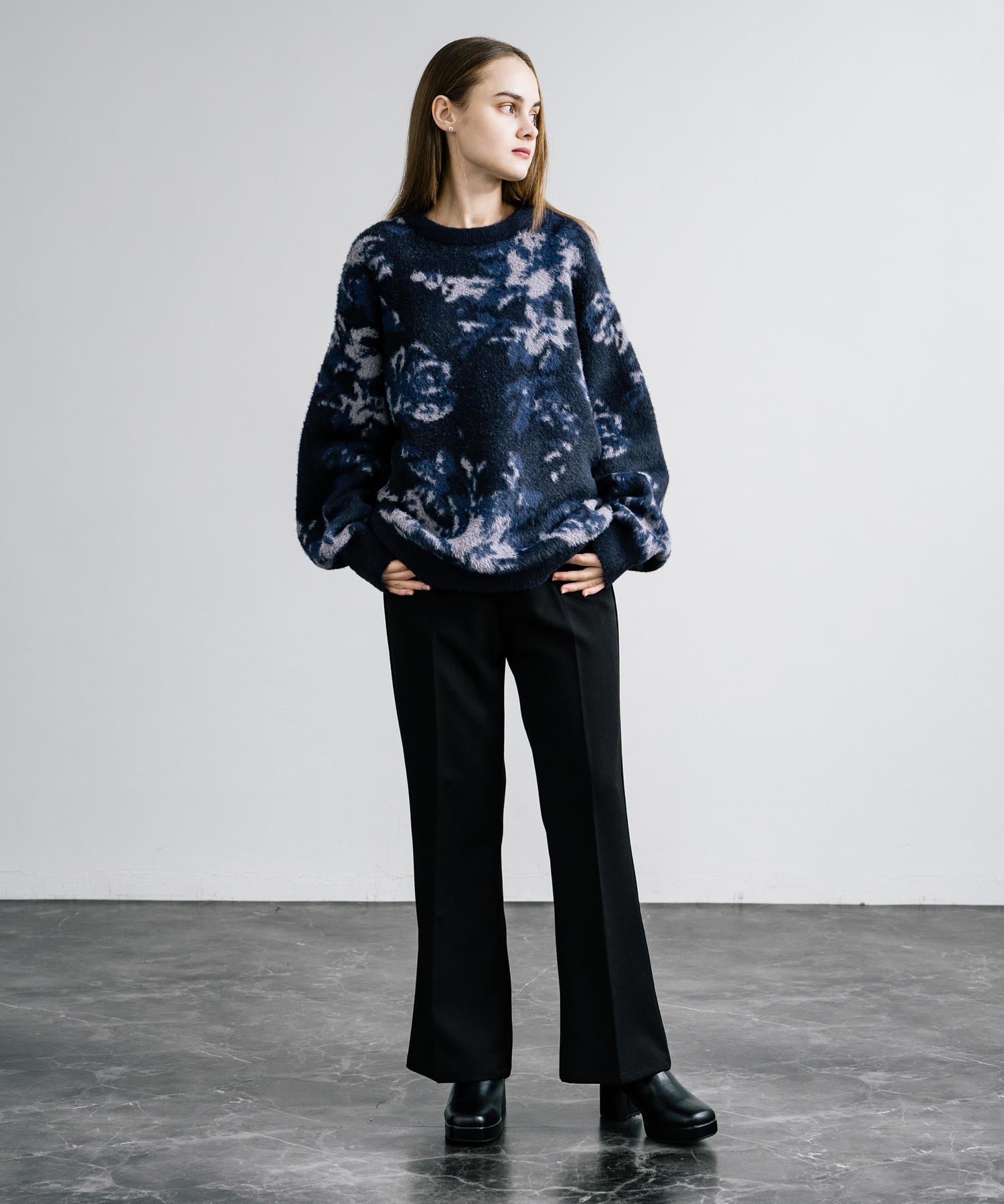 新色追加 フェザーヤーン オーバーサイズフラワー柄クルーネックニット 14031