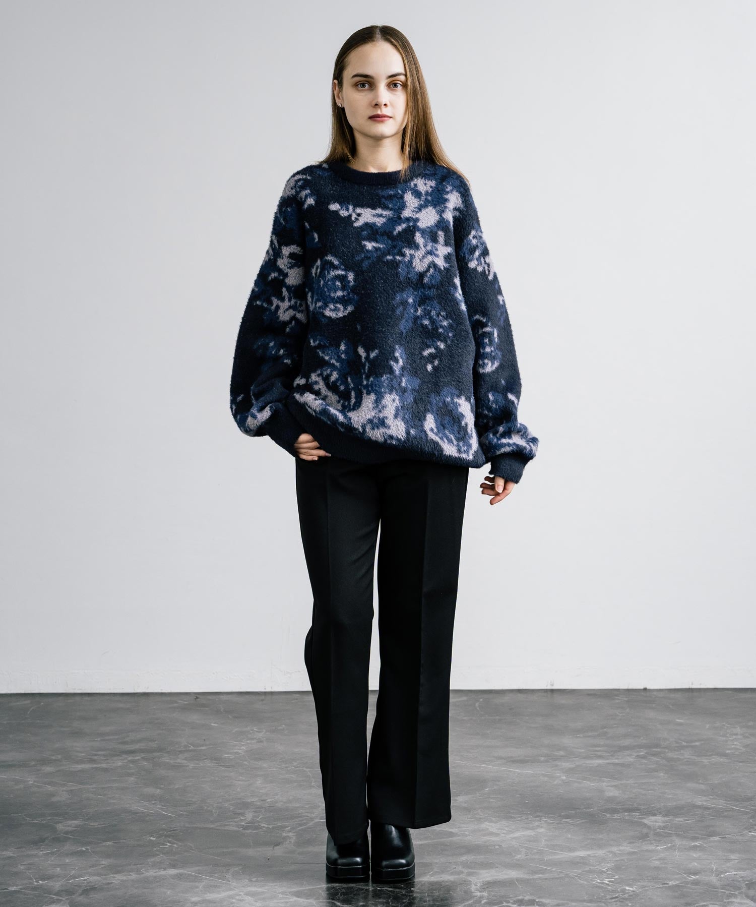 新色追加 フェザーヤーン オーバーサイズフラワー柄クルーネックニット 14031