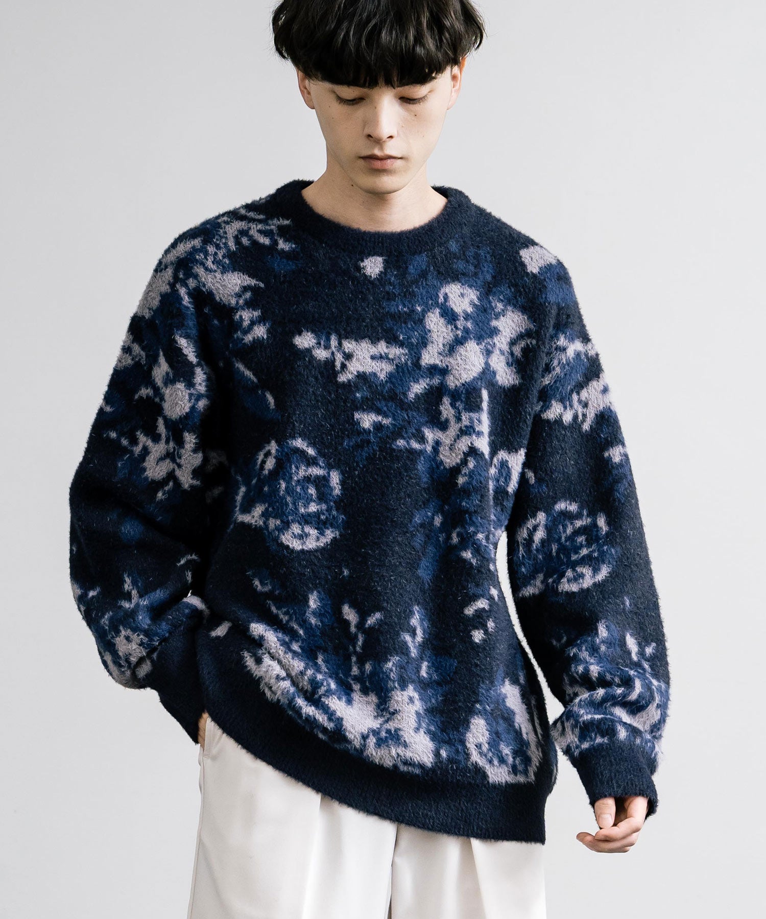 新色追加 フェザーヤーン オーバーサイズフラワー柄クルーネックニット 14031