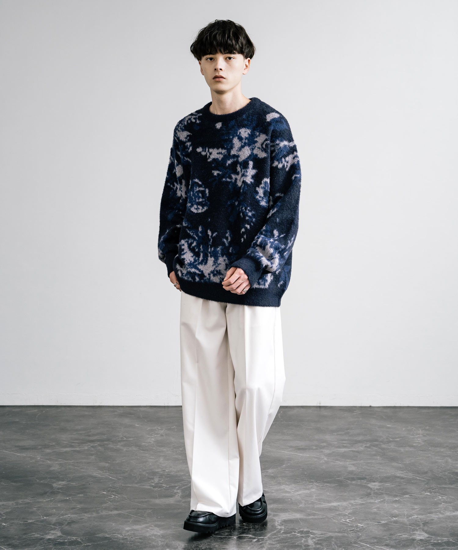 新色追加 フェザーヤーン オーバーサイズフラワー柄クルーネックニット 14031