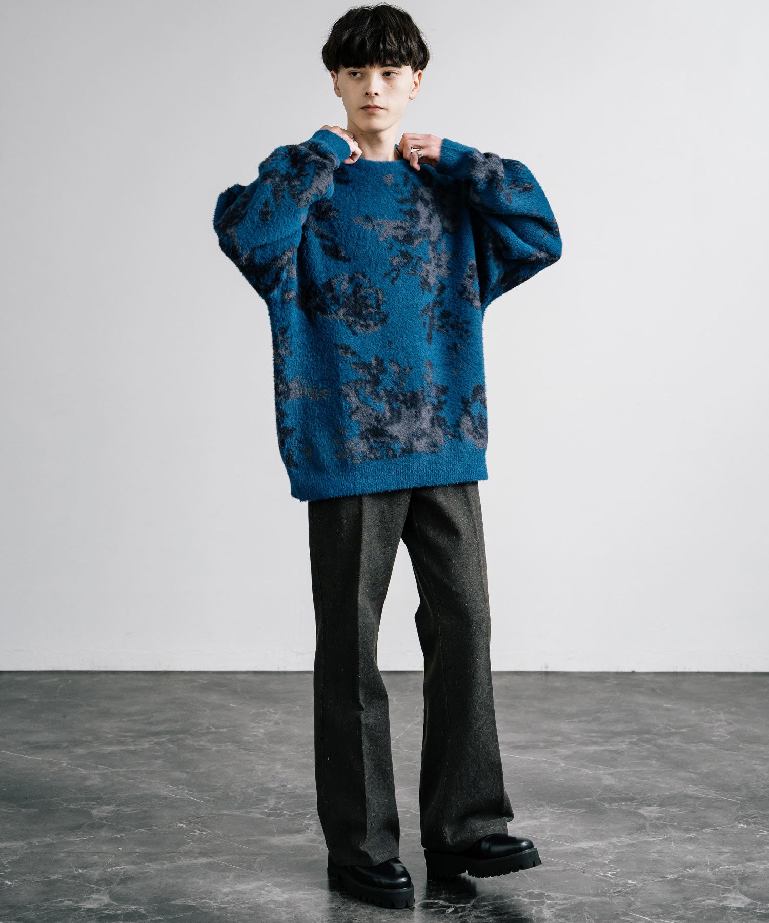 新色追加 フェザーヤーン オーバーサイズフラワー柄クルーネックニット 14031