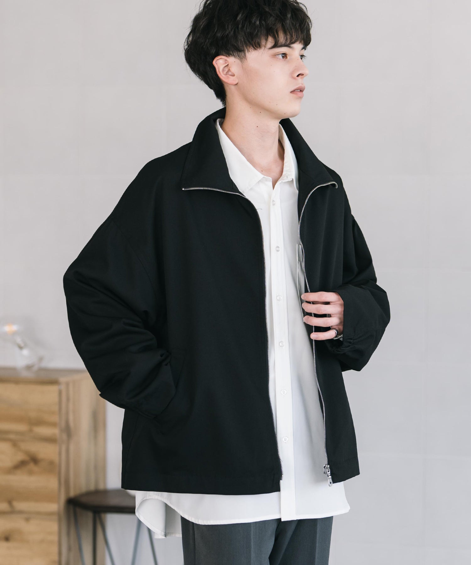 オーバーサイズTRストレッチスタンドカラージャケット ジップアップショートブルゾン 14120