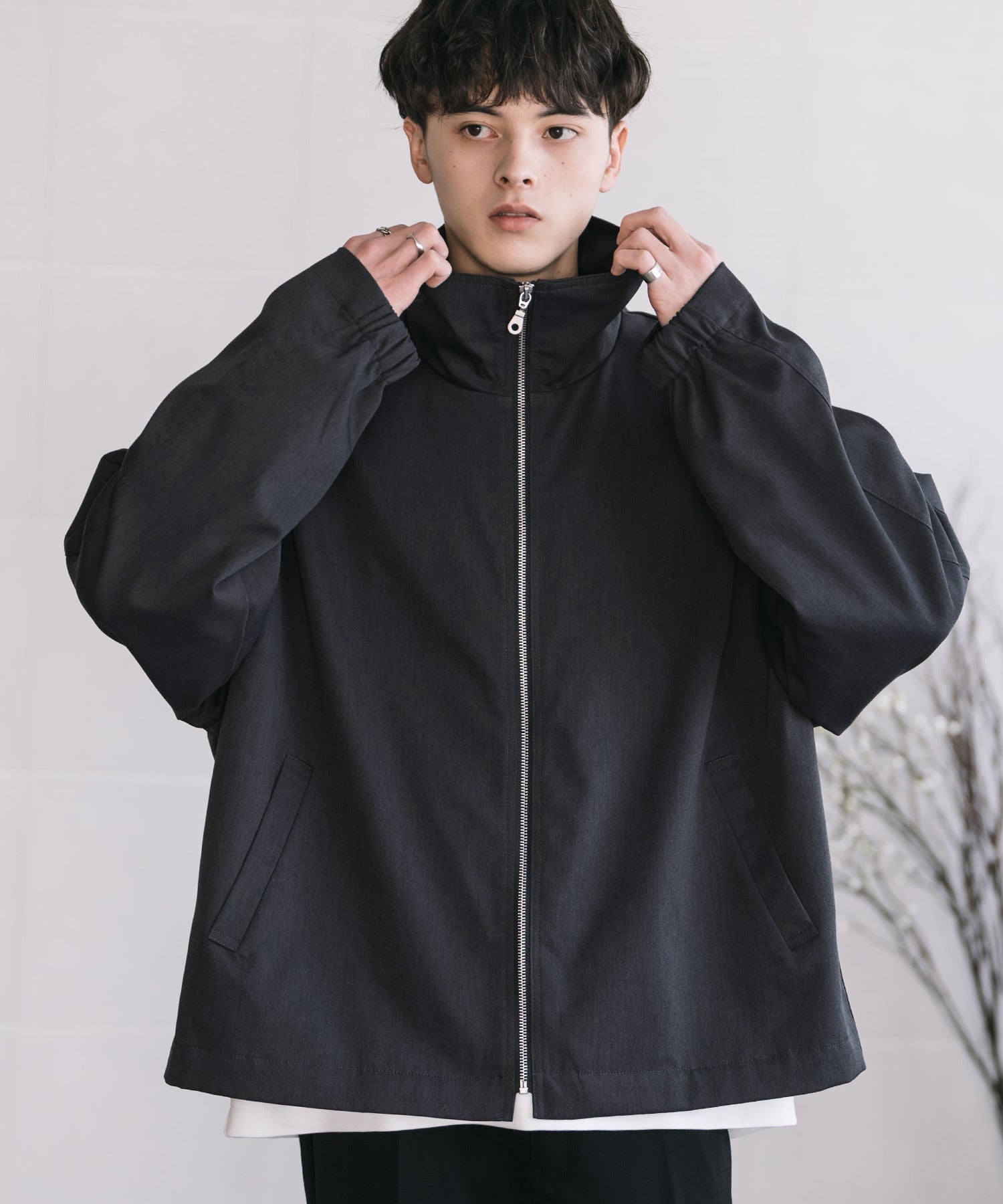 オーバーサイズTRストレッチスタンドカラージャケット ジップアップショートブルゾン 14120