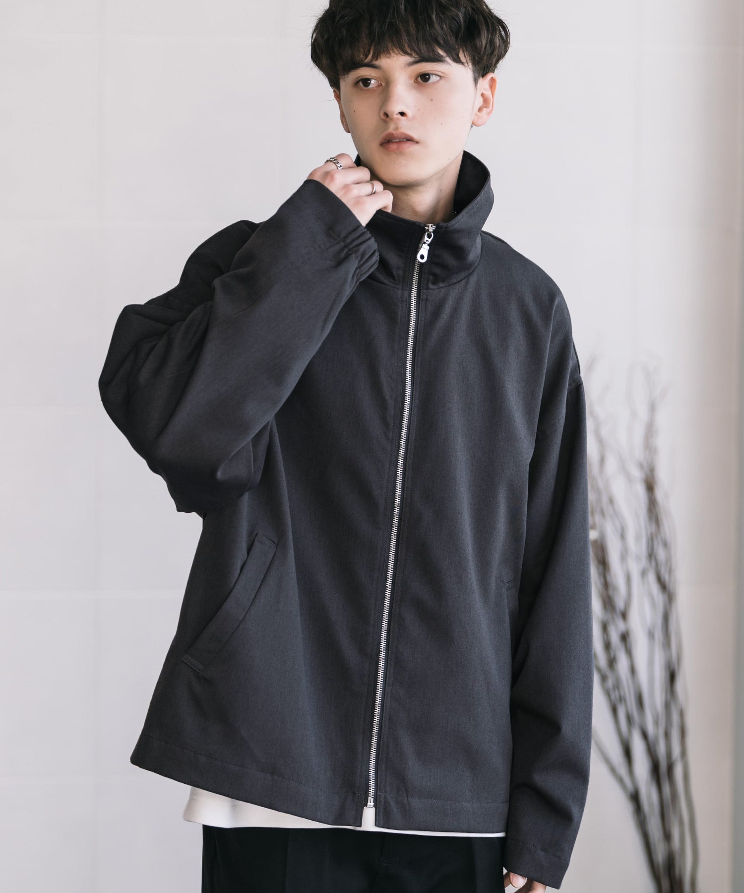 オーバーサイズTRストレッチスタンドカラージャケット ジップアップショートブルゾン 14120