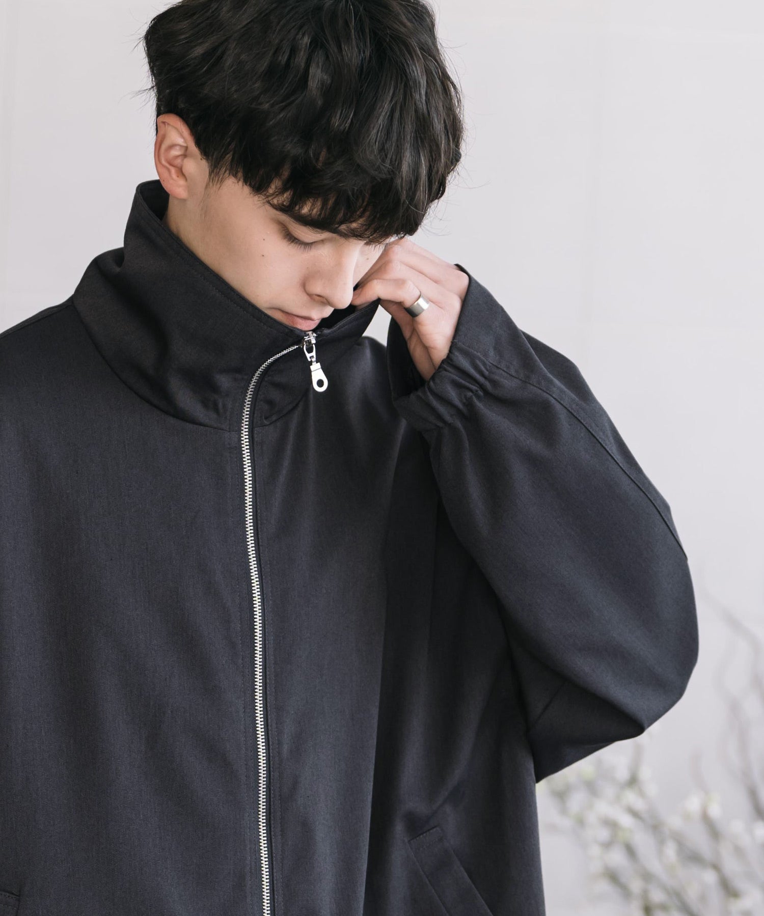 オーバーサイズTRストレッチスタンドカラージャケット ジップアップショートブルゾン 14120