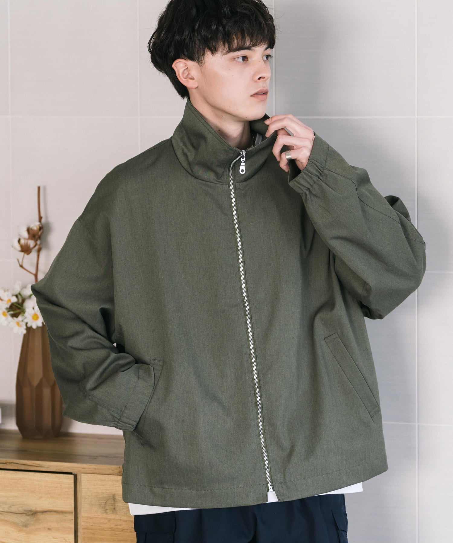 オーバーサイズTRストレッチスタンドカラージャケット ジップアップショートブルゾン 14120