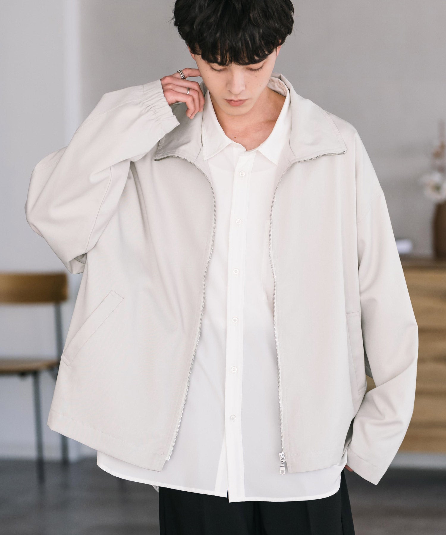 オーバーサイズTRストレッチスタンドカラージャケット ジップアップショートブルゾン 14120