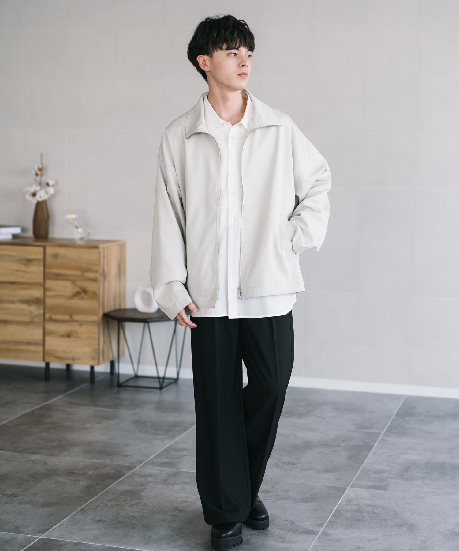 オーバーサイズTRストレッチスタンドカラージャケット ジップアップショートブルゾン 14120