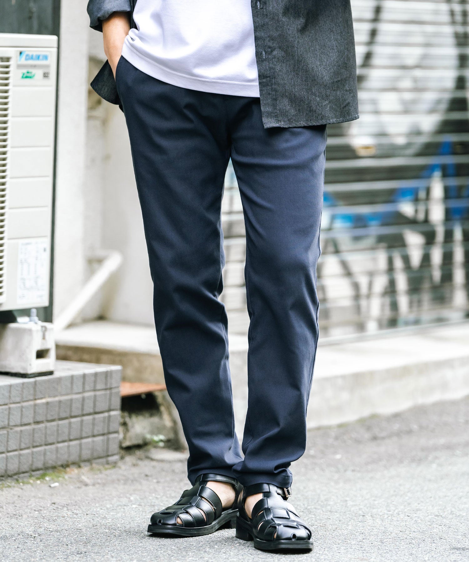 接触冷感 多機能ストレッチイージーテーパードパンツ