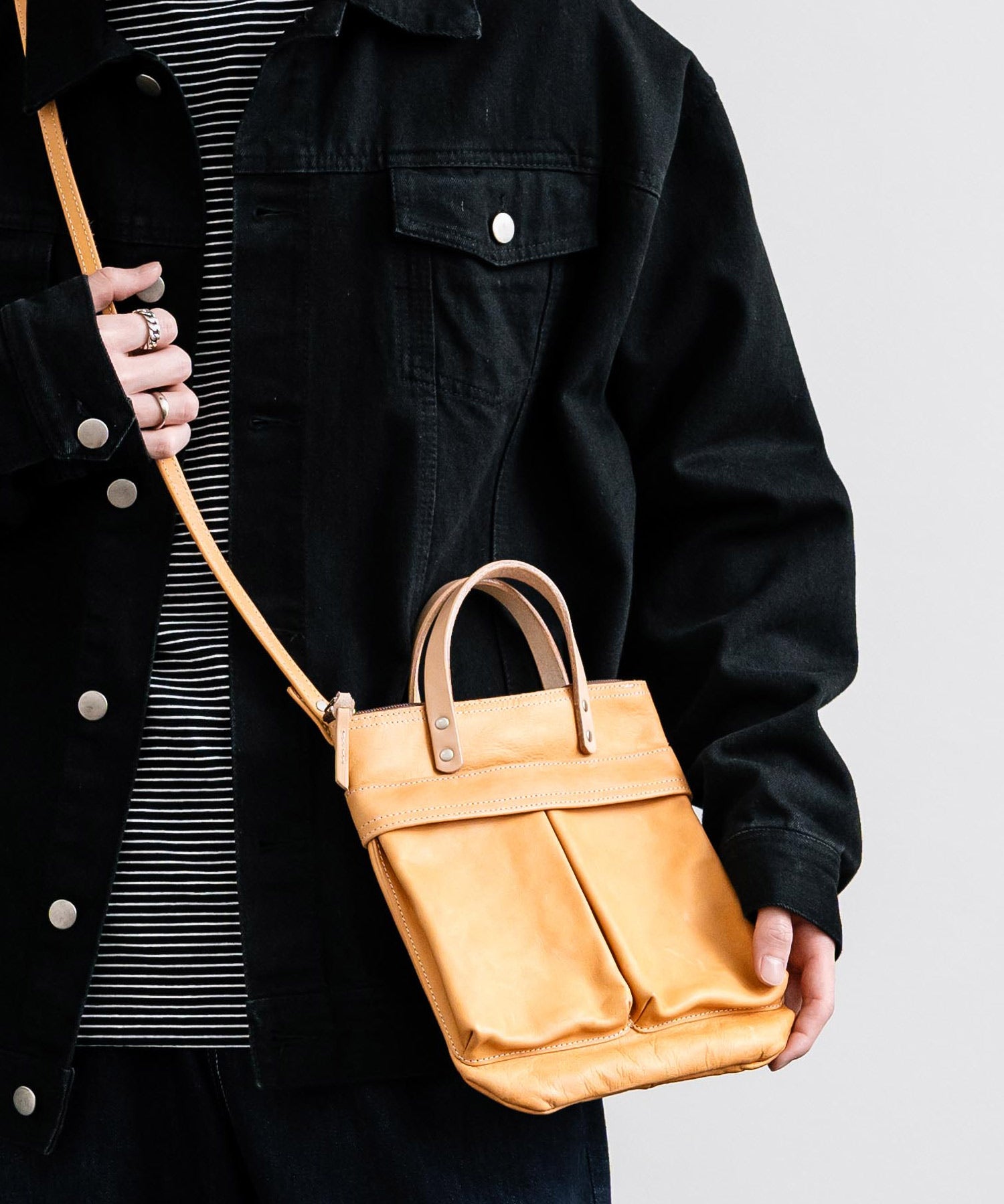 Butler Verner Sails バトラーバーナーセイルズ 日本製 国産ホースレザーミニヘルメットバッグ JA-2928 14269