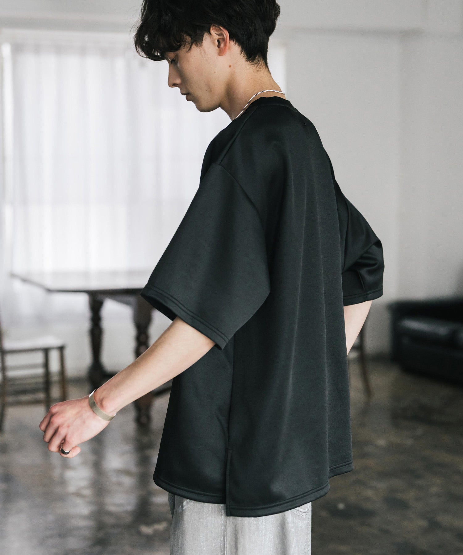 接触冷感 オーバーサイズサイドスリットダンボール半袖クルーネックTシャツ