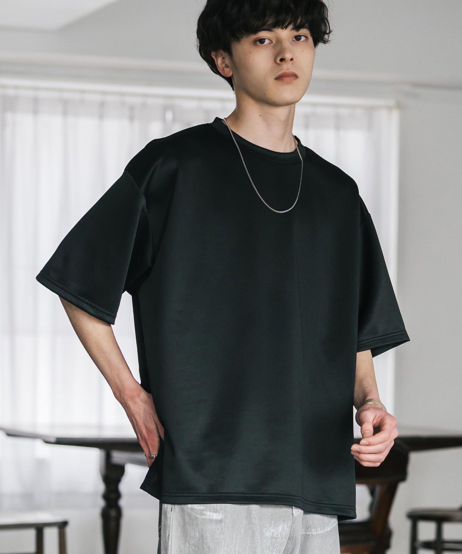 接触冷感 オーバーサイズサイドスリットダンボール半袖クルーネックTシャツ
