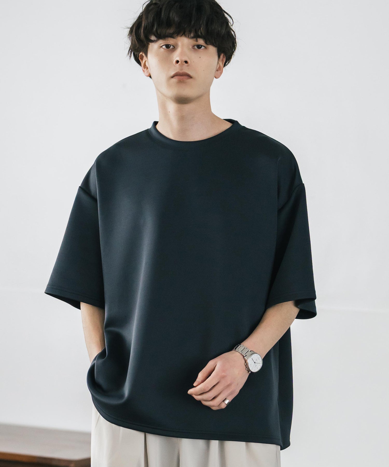 接触冷感 オーバーサイズサイドスリットダンボール半袖クルーネックTシャツ