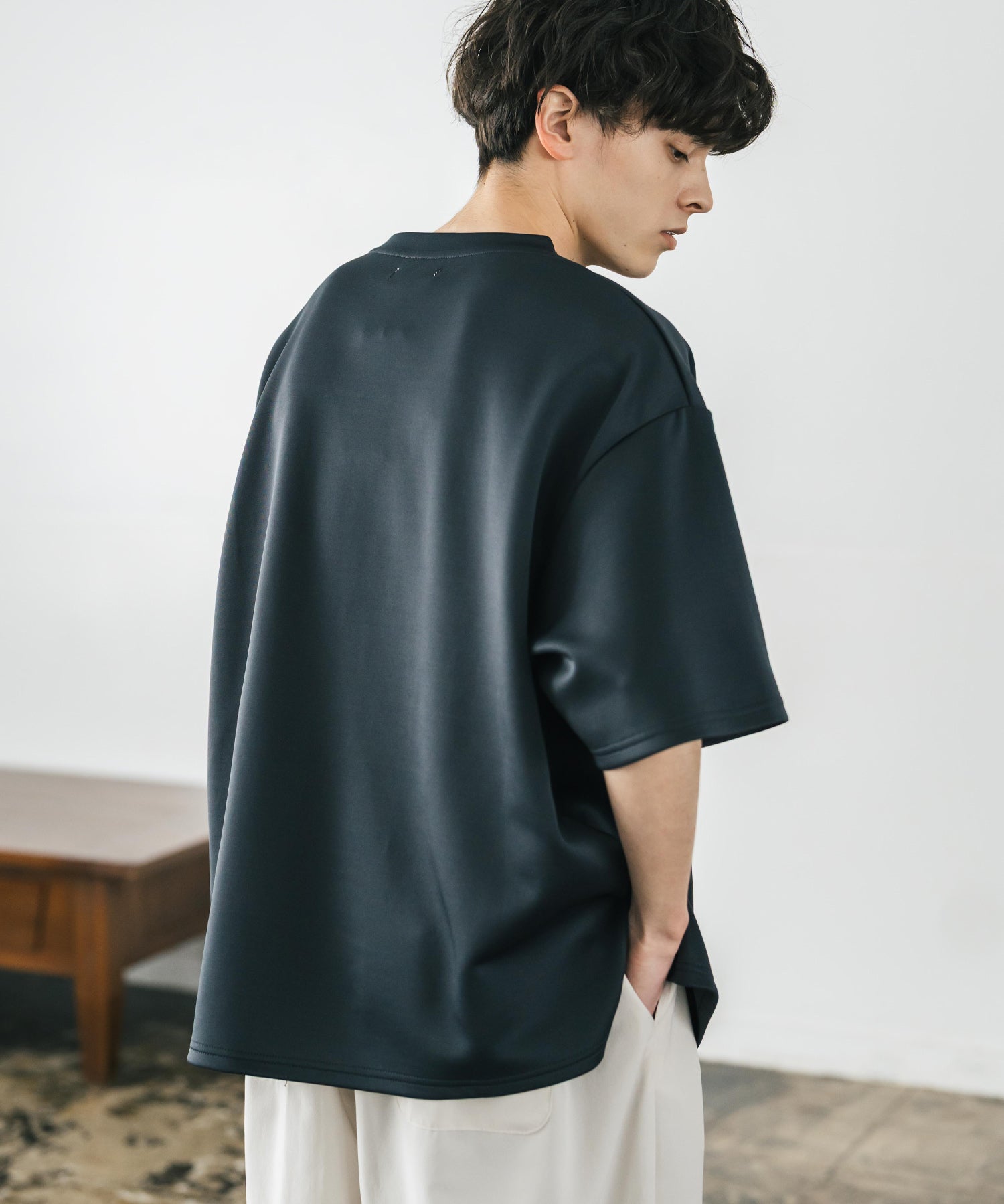 接触冷感 オーバーサイズサイドスリットダンボール半袖クルーネックTシャツ