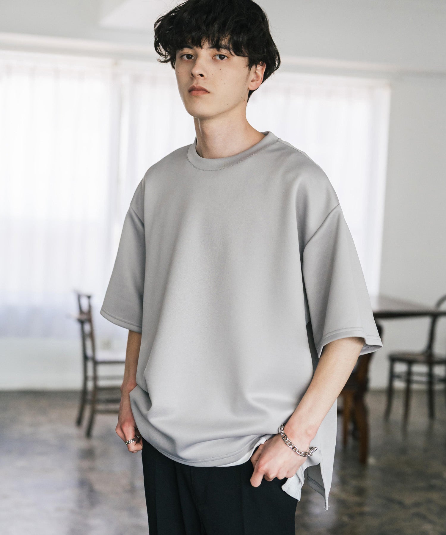 接触冷感 オーバーサイズサイドスリットダンボール半袖クルーネックTシャツ