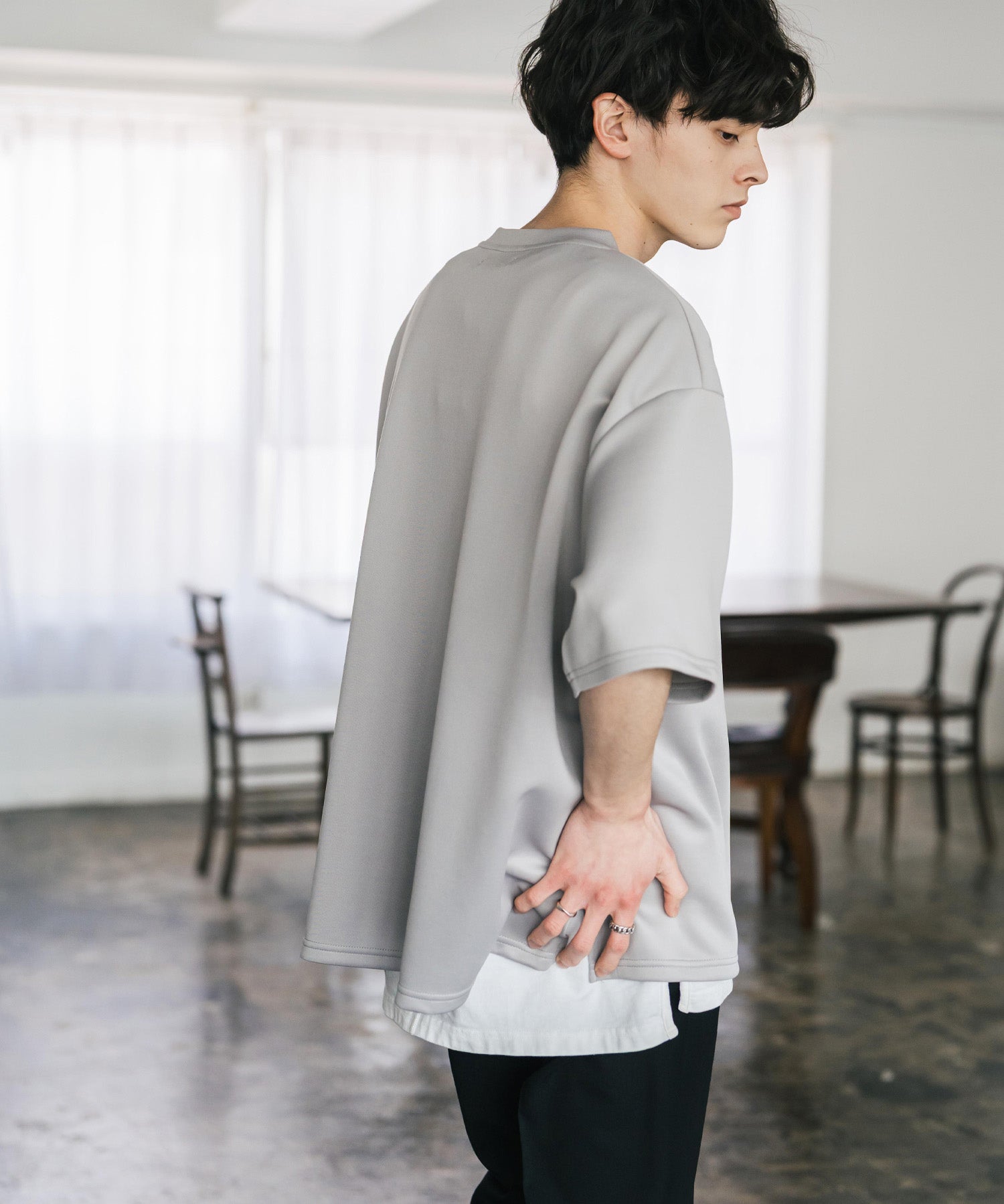 接触冷感 オーバーサイズサイドスリットダンボール半袖クルーネックTシャツ