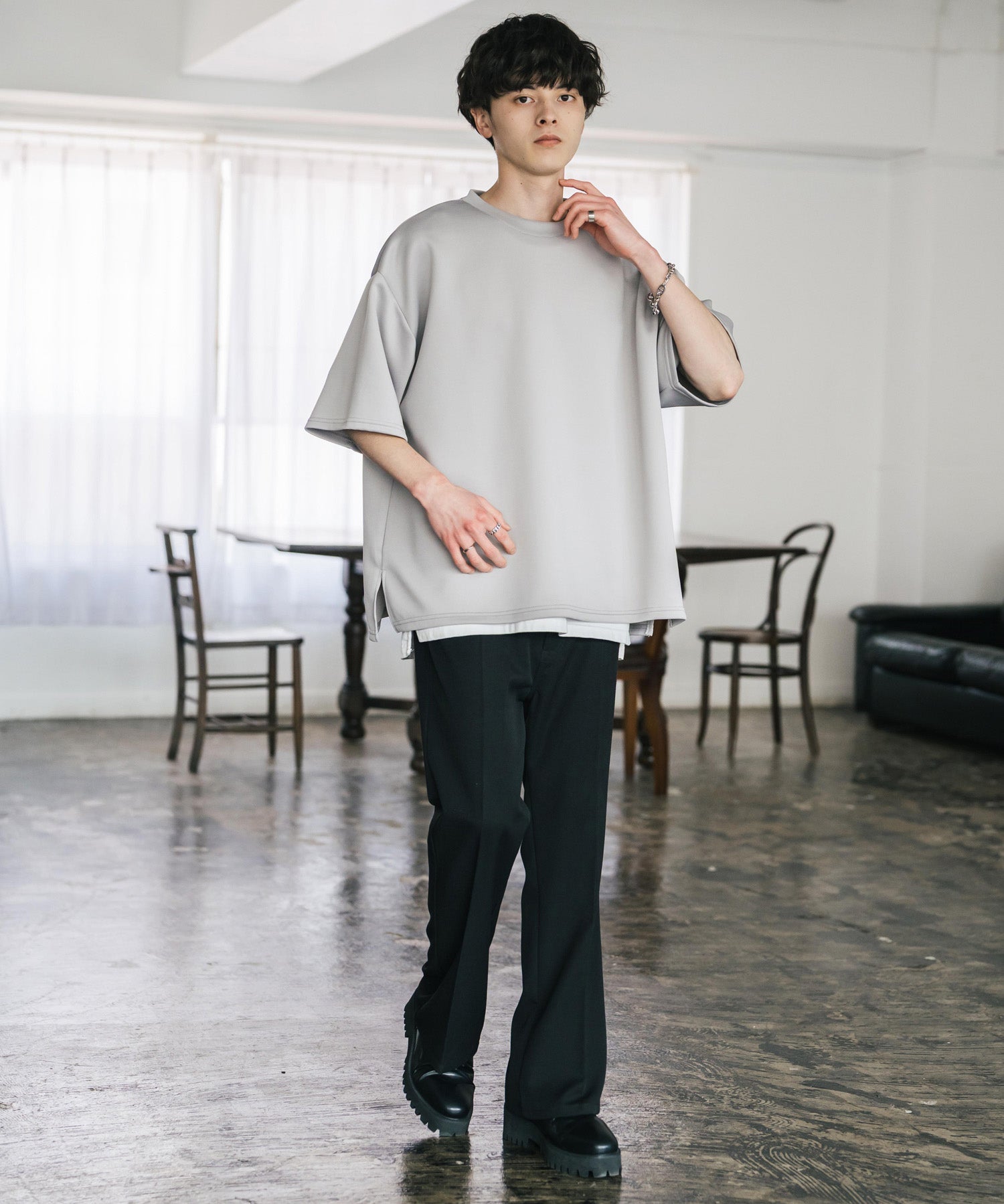 接触冷感 オーバーサイズサイドスリットダンボール半袖クルーネックTシャツ