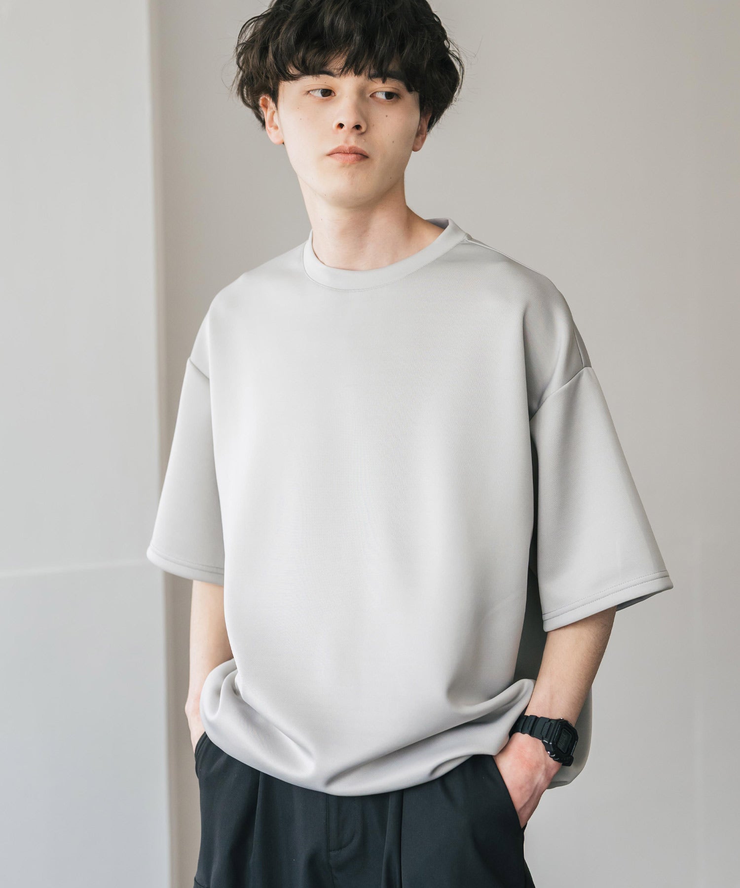 接触冷感 オーバーサイズダンボール裾ドローコード半袖クルーネックTシャツ
