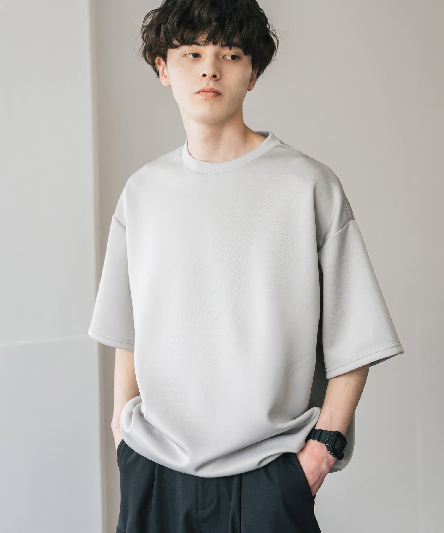 接触冷感 オーバーサイズダンボール裾ドローコード半袖クルーネックTシャツ