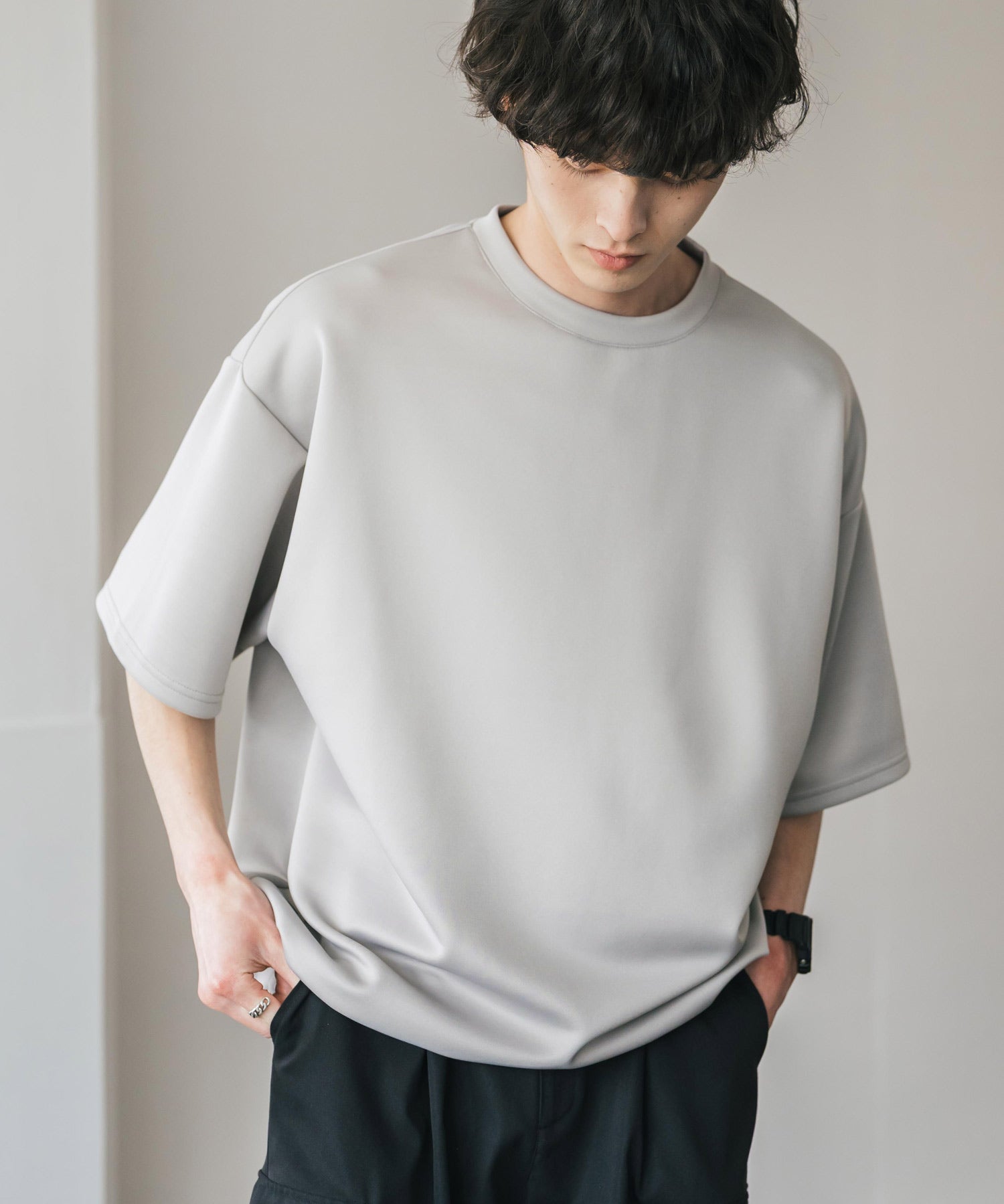 接触冷感 オーバーサイズダンボール裾ドローコード半袖クルーネックTシャツ