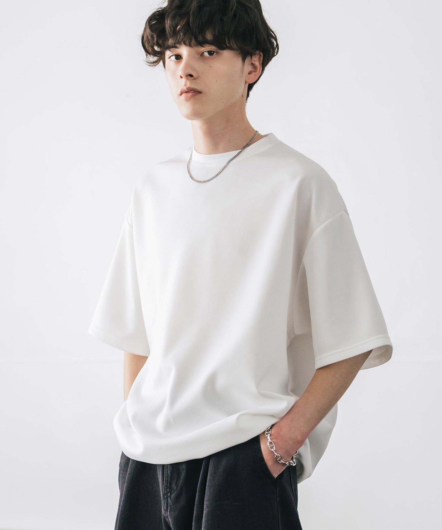 接触冷感 オーバーサイズダンボール裾ドローコード半袖クルーネックTシャツ