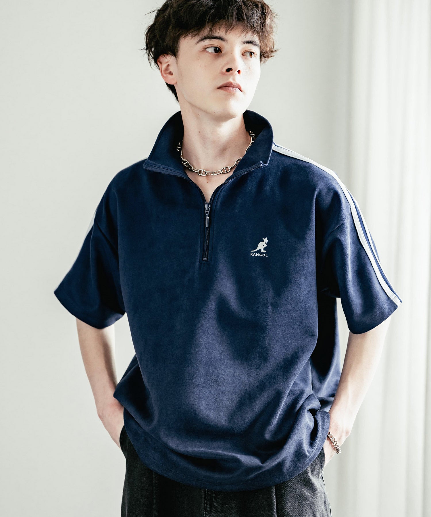 KANGOL カンゴール 別注コラボ オーバーサイズカットスエードワンポイントロゴ刺繍袖ライン半袖ハーフジップ