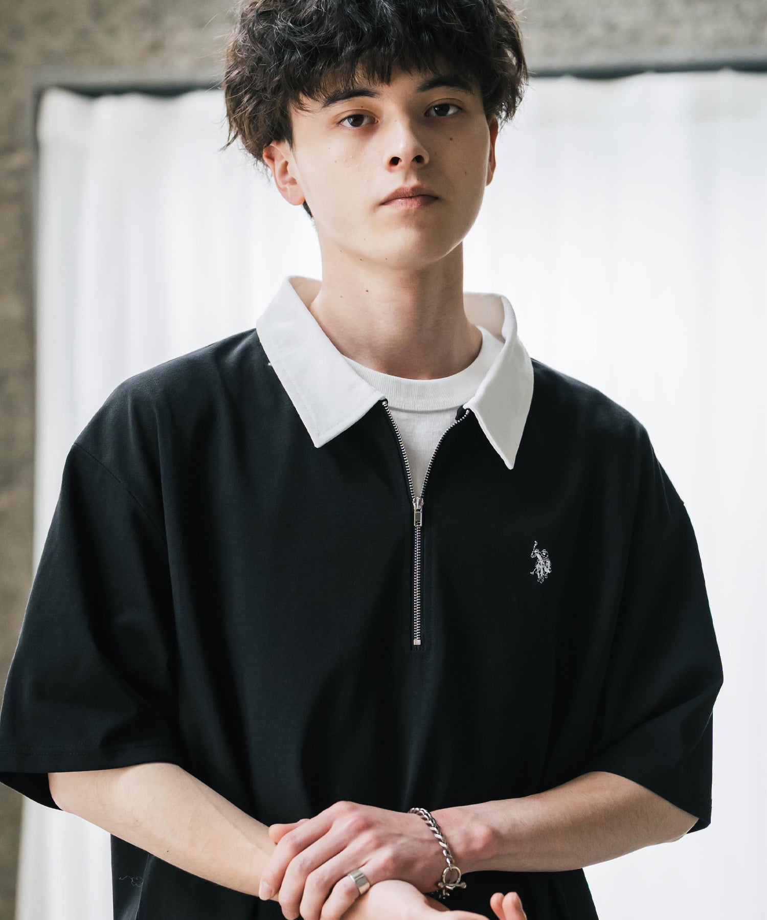 U.S. POLO ASSN. ユーエスポロアッスン 別注コラボ 無地/クレリック ワンポイントロゴ刺繍天竺ハーフジップ半袖ポロシャツ