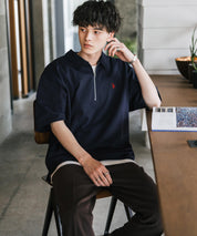 U.S. POLO ASSN. ユーエスポロアッスン 別注コラボ 無地/クレリック ワンポイントロゴ刺繍天竺ハーフジップ半袖ポロシャツ