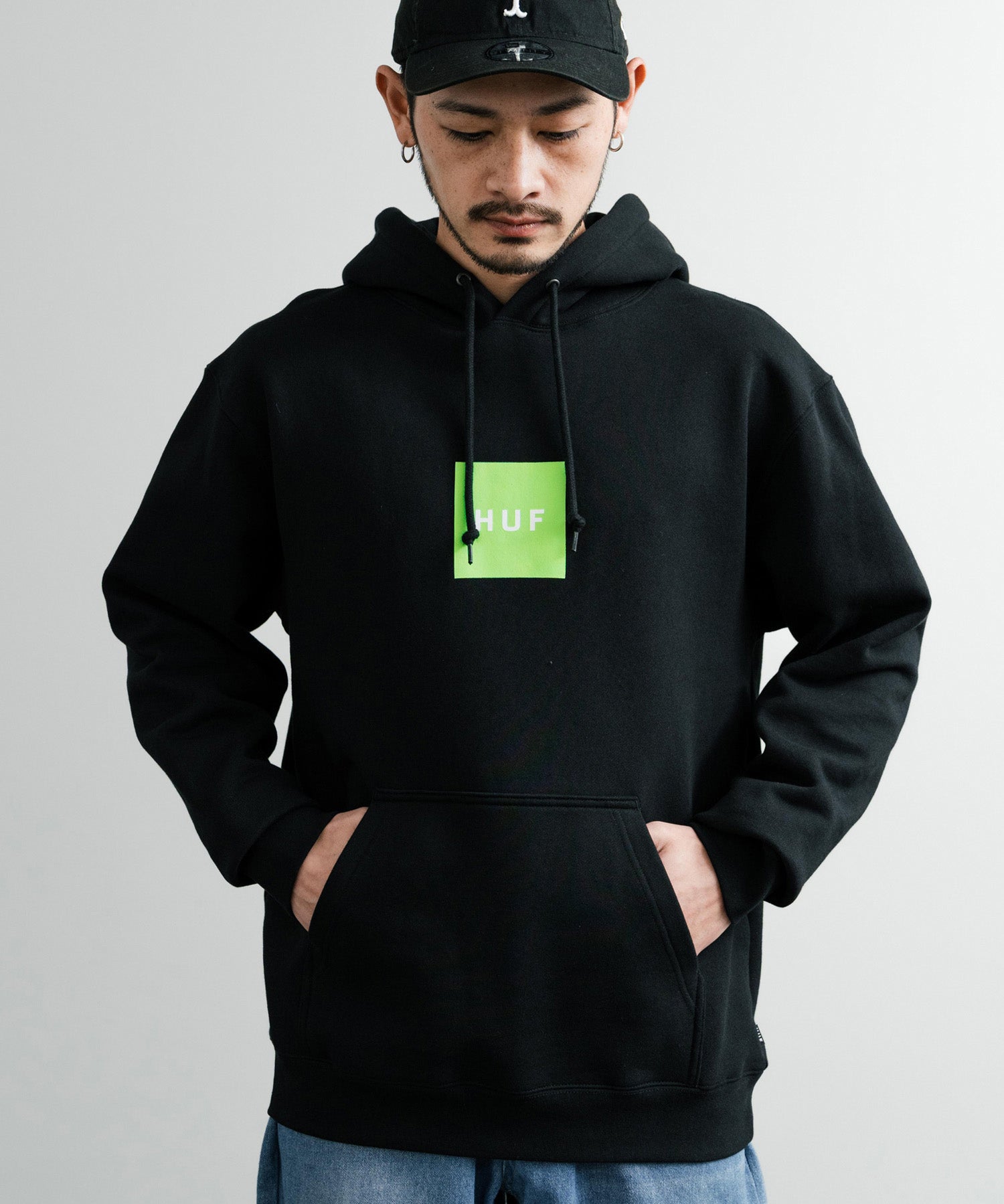 HUF ハフ SET BOX HOODIE オーバーサイズ裏起毛ロゴプルオーバーパーカー