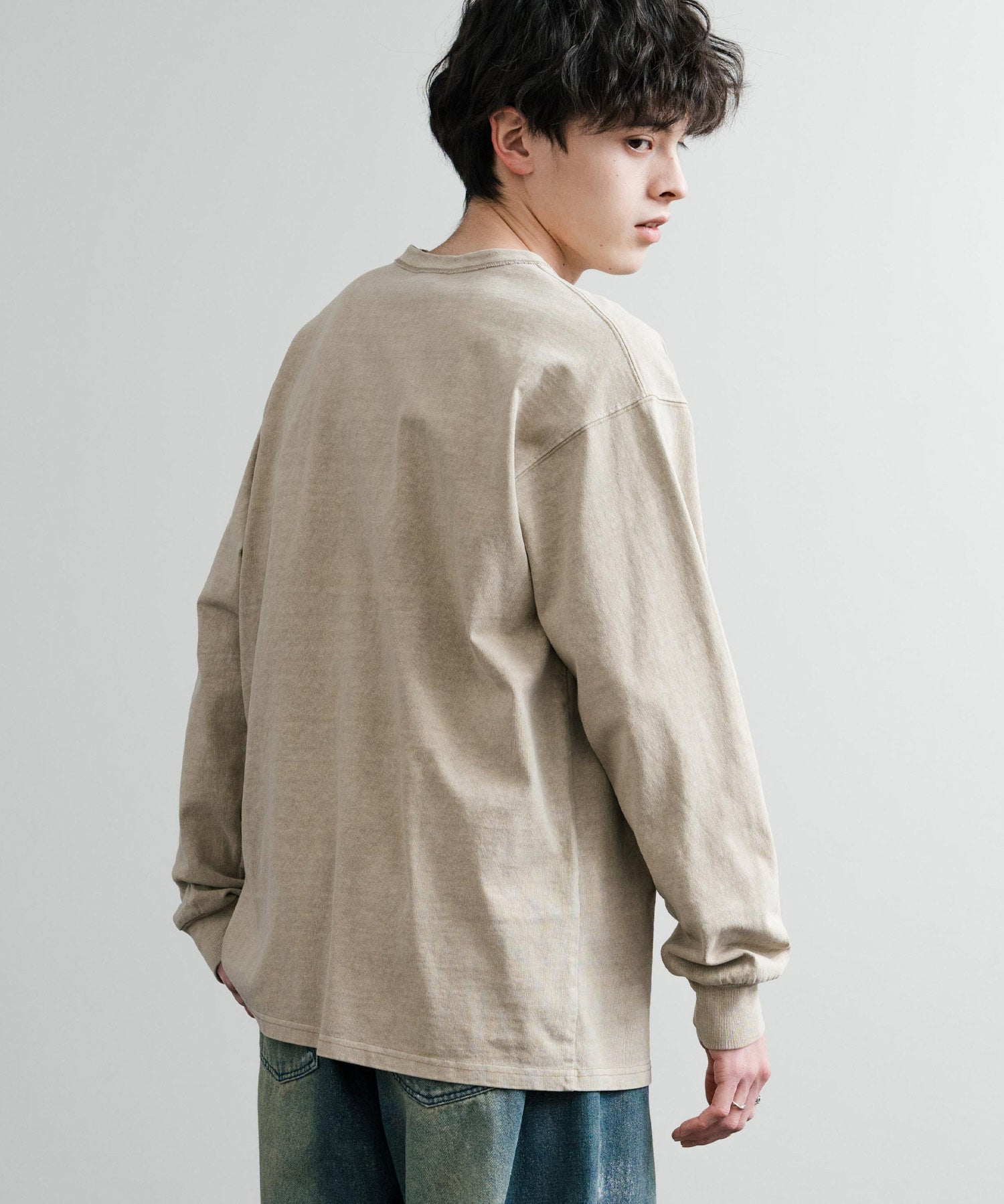 KRIFF MAYER クリフメイヤー オーバーサイズ ヘビーオンスピグメントクルーネック長袖Tシャツ ロンT 2435807