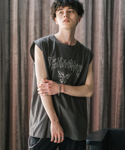 オーバーサイズ ピグメントライクグラフィックプリントノースリーブTシャツ