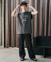オーバーサイズ ピグメントライクグラフィックプリントノースリーブTシャツ