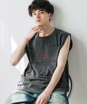 オーバーサイズ ピグメントライクグラフィックプリントノースリーブTシャツ