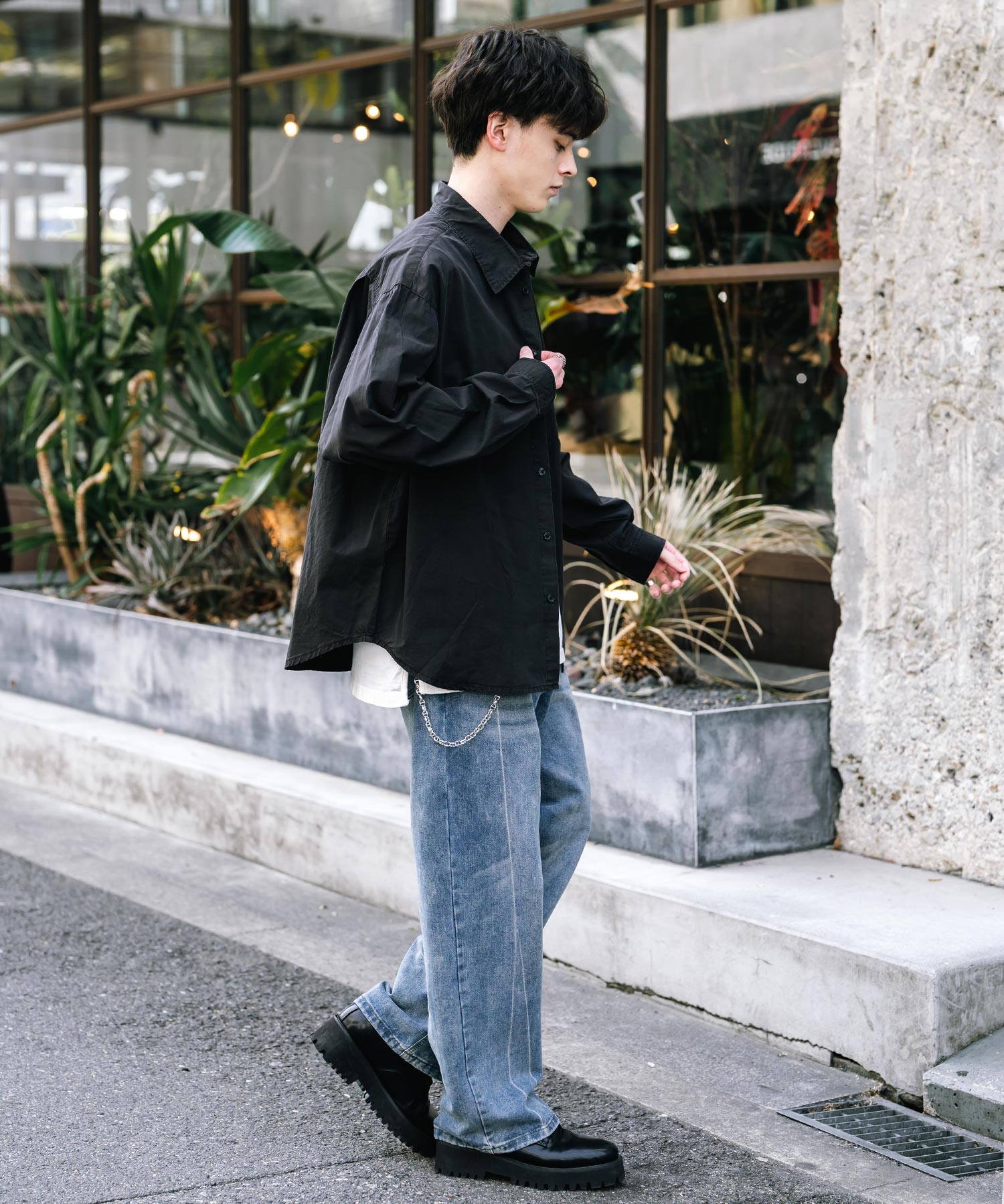 極美品✨ビアズリー　ギンガムワッシャーオーバーシャツ　シワ加工　ゆったり　黒×白 BEARDSLEY（ビアズリー）の「ギンガムワッシャ― オーバーシャツ