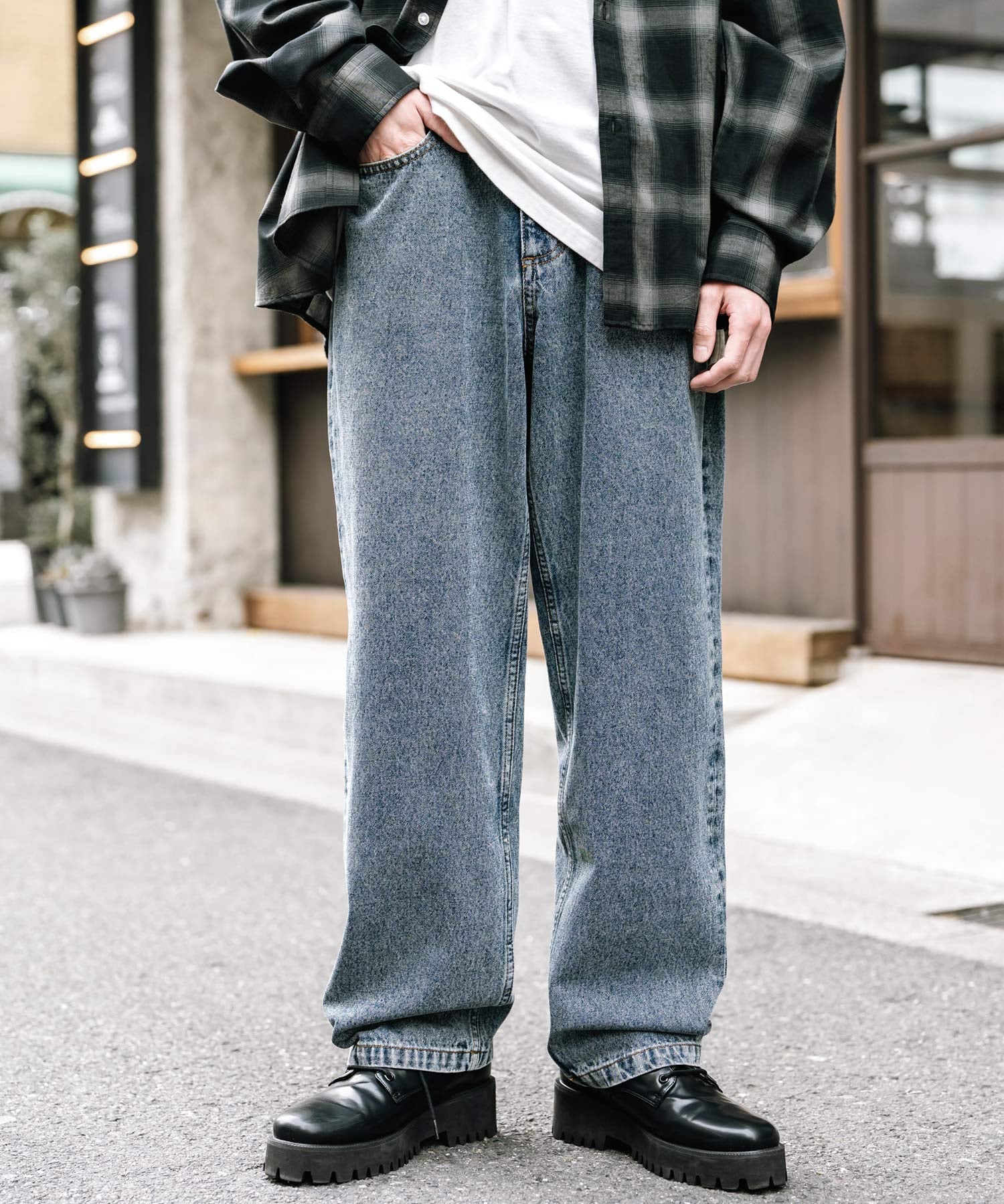 ルーズシルエットワイドデニムパンツ