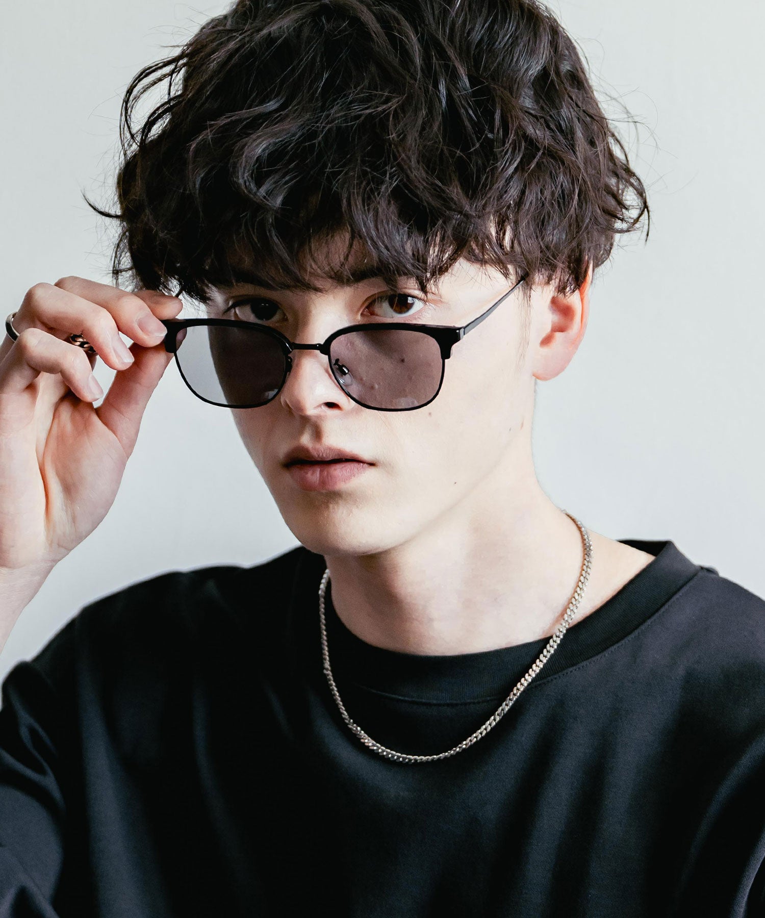 サーモントブローウェリントン型カラーレンズメタルフレームUVカット